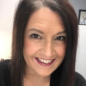 Meet your Posher, Kendra